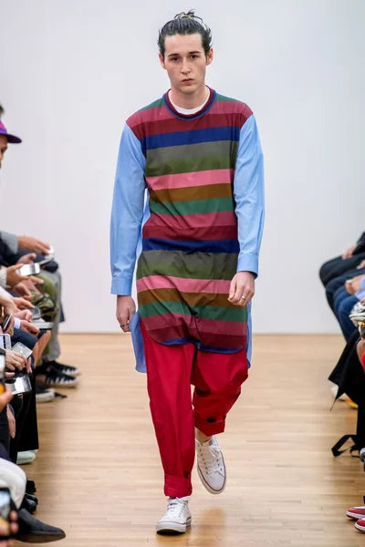 Look 24